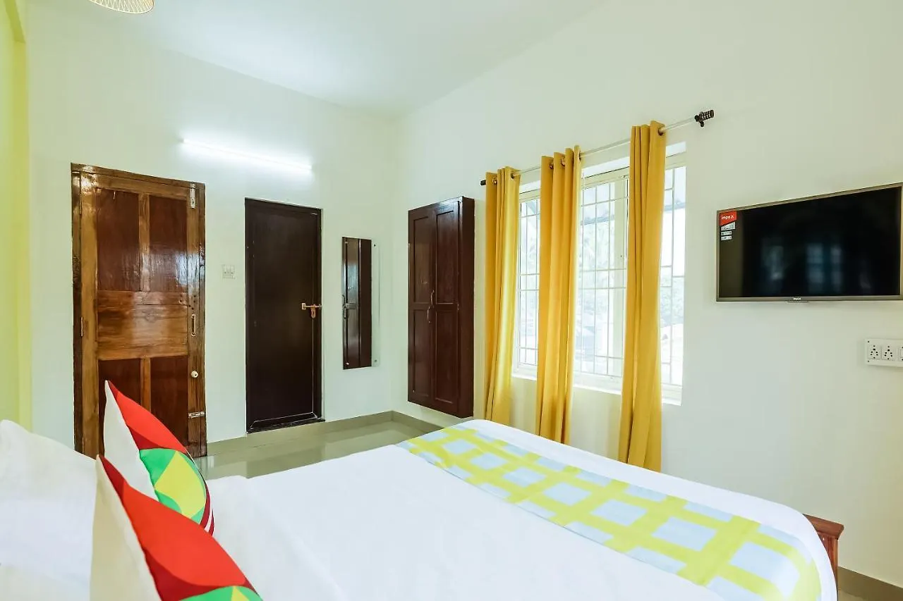 1Br Welcoming Homely Stay Near Kims Hospital Kochi Guest house