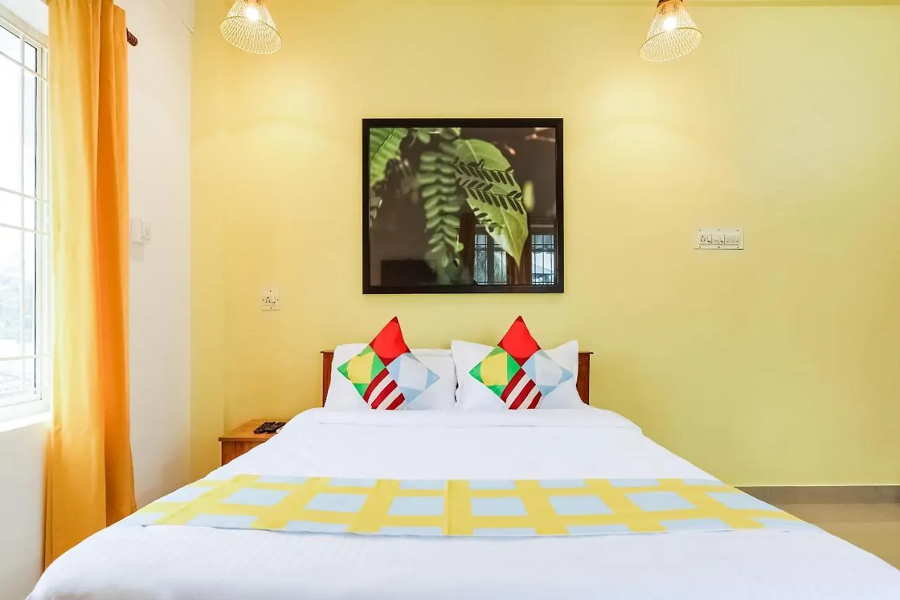 1Br Welcoming Homely Stay Near Kims Hospital Kochi 3*,  India