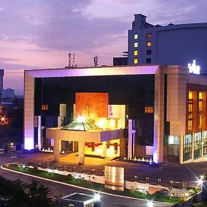 Hotel Gokulam Park