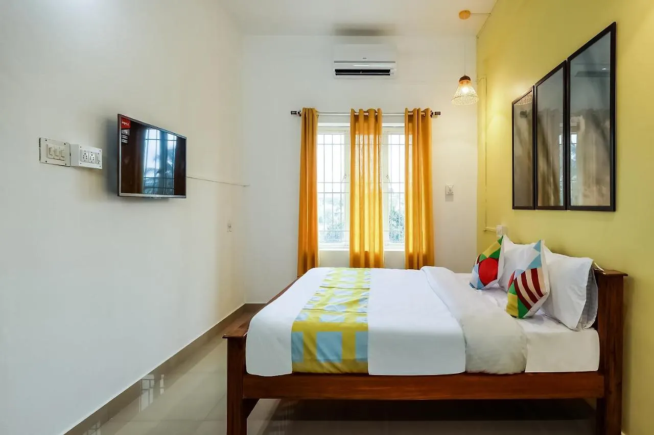 1Br Welcoming Homely Stay Near Kims Hospital Kochi 3*,